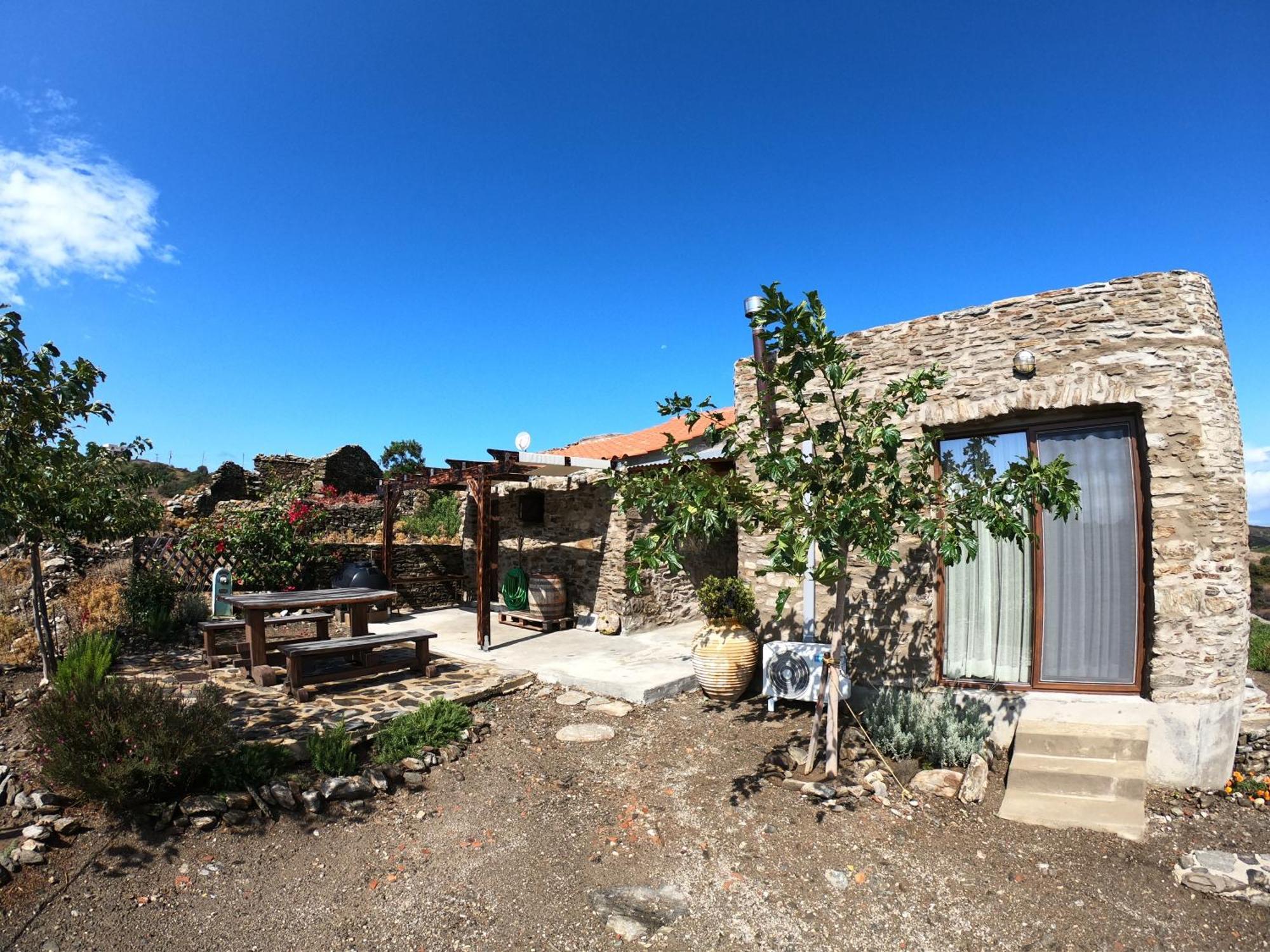 Hill'S Barbacane Potamos  Екстер'єр фото